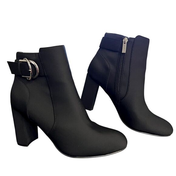 Unisa Boots Womens Size 8.5 Black Ankle Booties Block Heel Side Zip Buckle - Picture 2 of 14